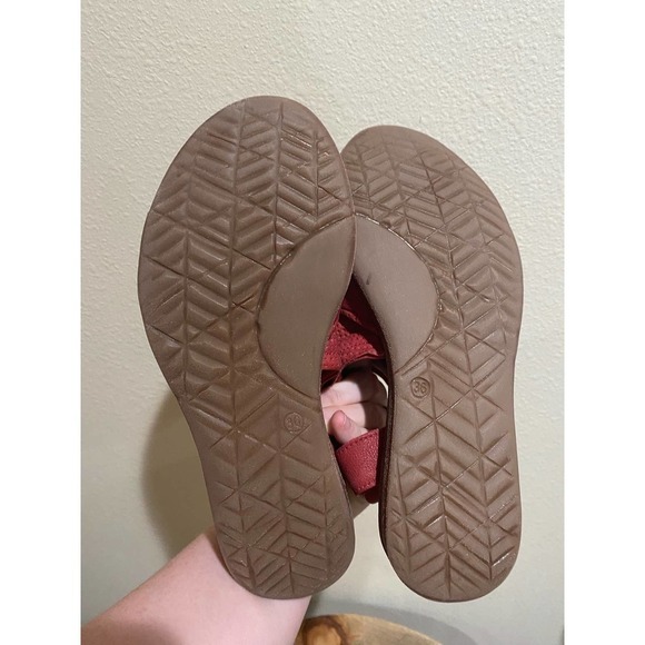 Miz Mooz Fifi Sandals Red Leather Studded Flats Women's Buckle Shoes size 6 (36) - Picture 7 of 11